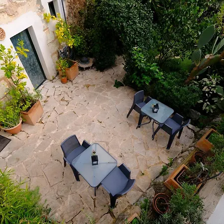 Casa Guest House, For Mountain Lovers! فندق مبيت وإفطار